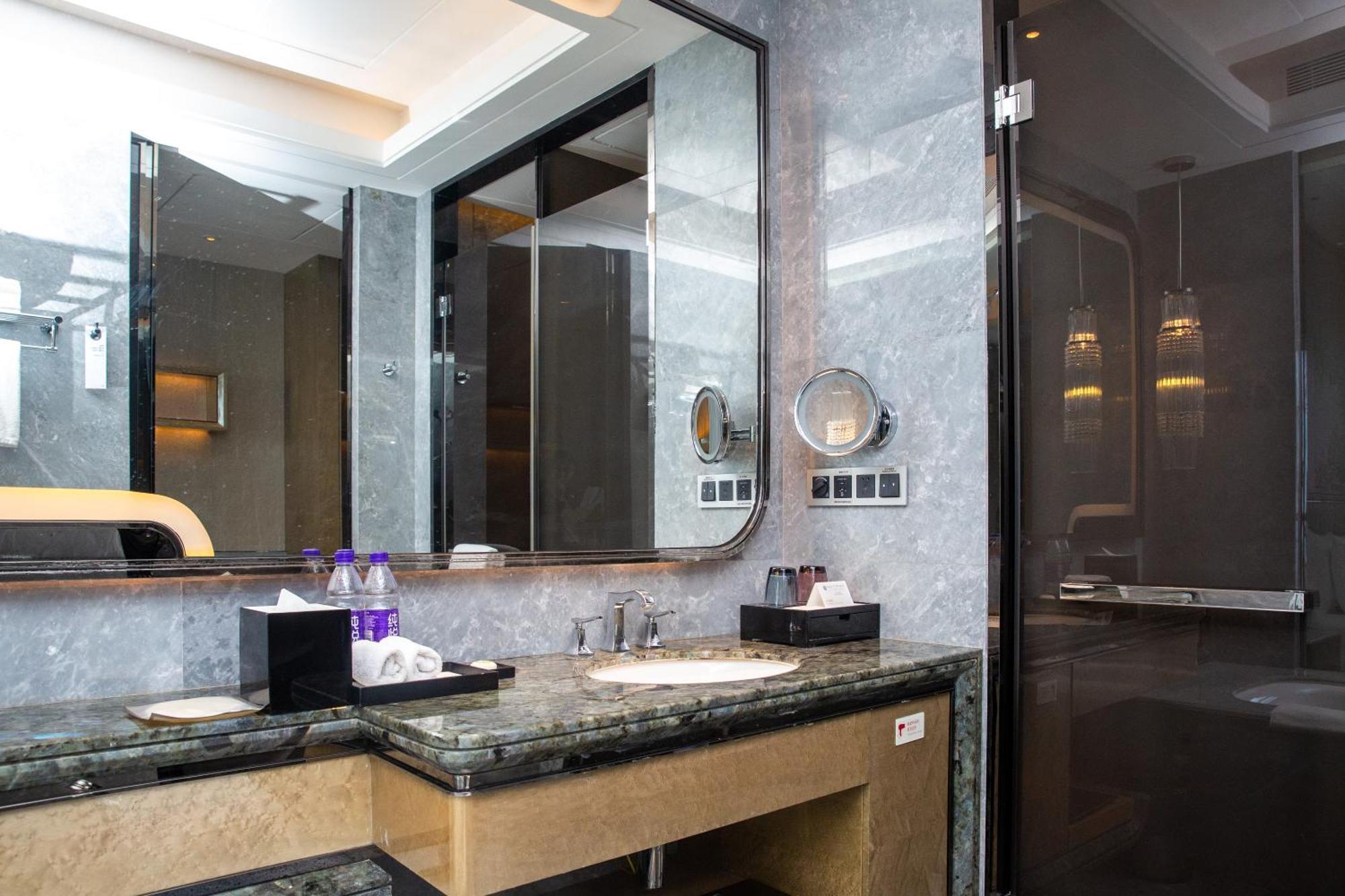 Pullman Yantai Center Ξενοδοχείο Εξωτερικό φωτογραφία